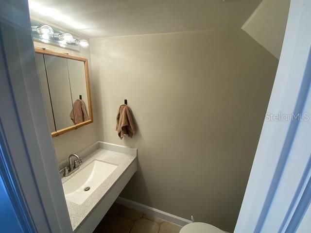 Active With Contract: $165,000 (2 beds, 1 baths, 1088 Square Feet)