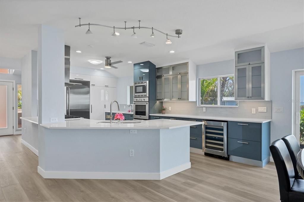 待售: $3,500,000 (4 贝兹, 3 浴室, 3012 平方英尺)