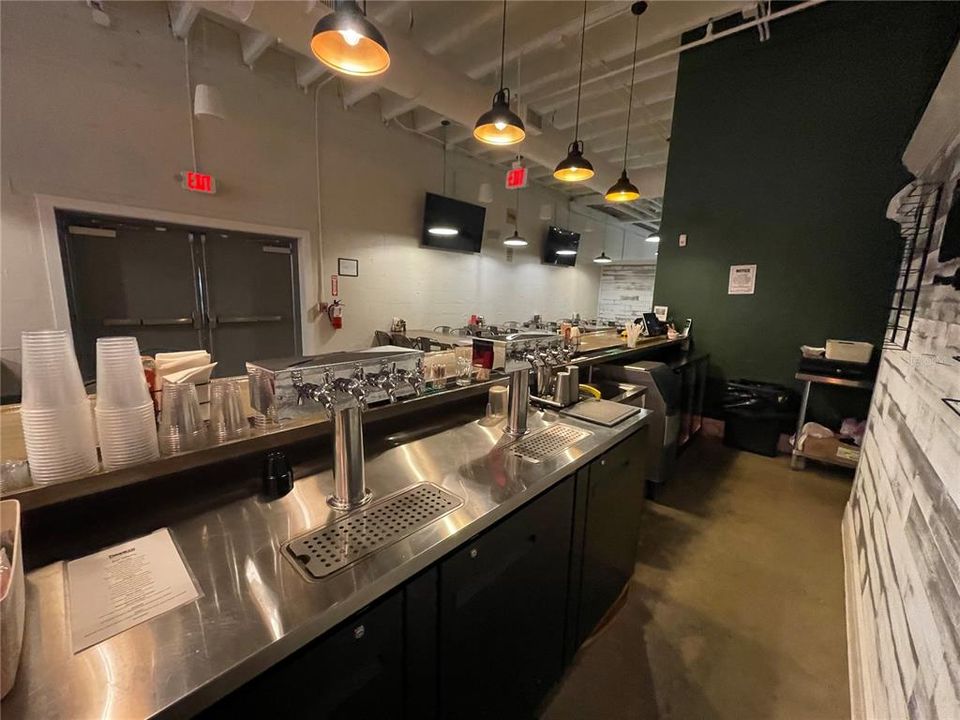 待售: $48,000 (0 贝兹, 0 浴室, 2000 平方英尺)