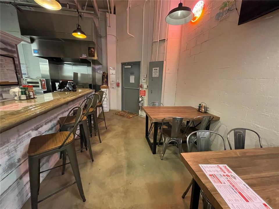 待售: $48,000 (0 贝兹, 0 浴室, 2000 平方英尺)