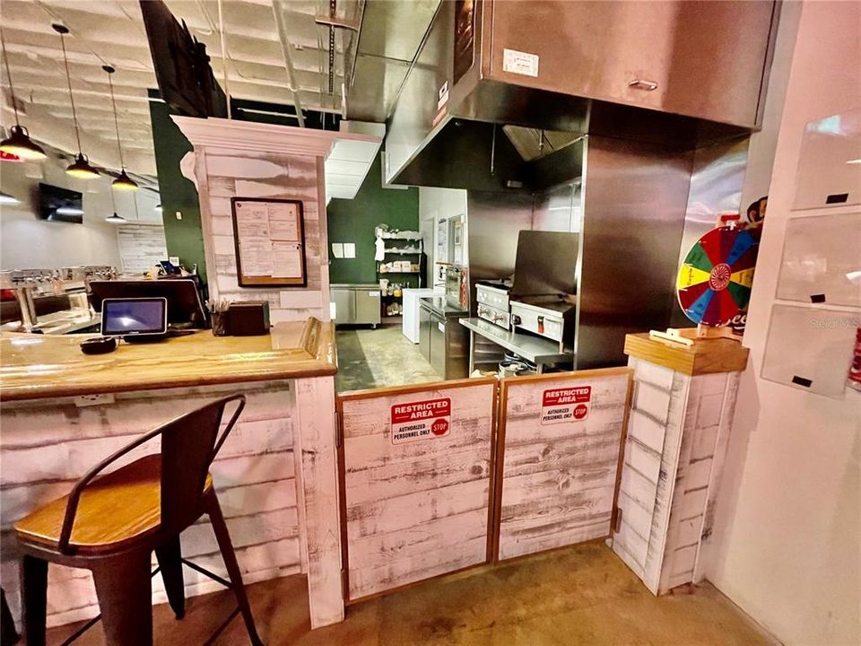 待售: $48,000 (0 贝兹, 0 浴室, 2000 平方英尺)