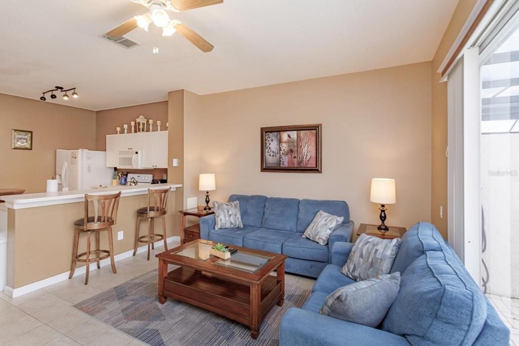 For Sale: $347,500 (3 beds, 3 baths, 1440 Square Feet)