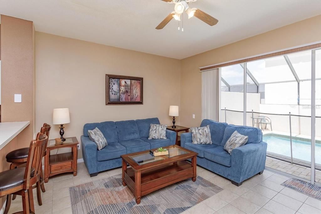 For Sale: $347,500 (3 beds, 3 baths, 1440 Square Feet)