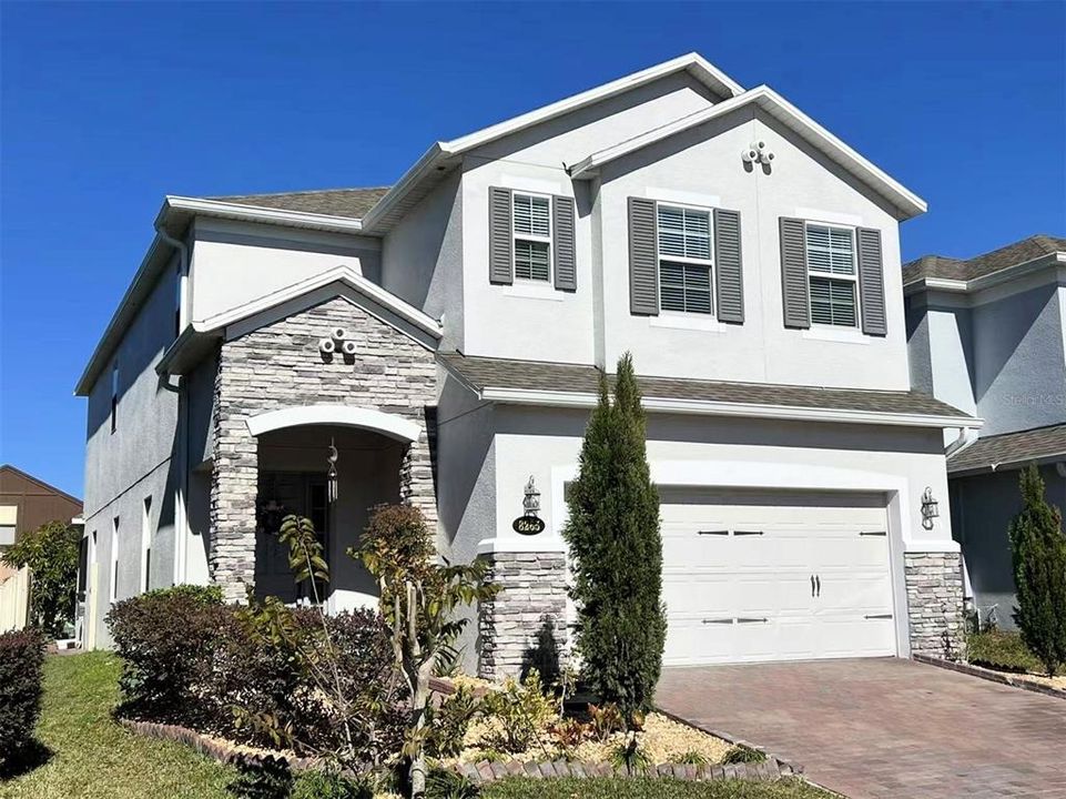 Recently Rented: $3,300 (4 beds, 4 baths, 2875 Square Feet)