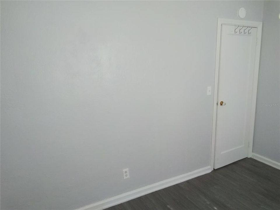 For Rent: $1,595 (2 beds, 1 baths, 824 Square Feet)