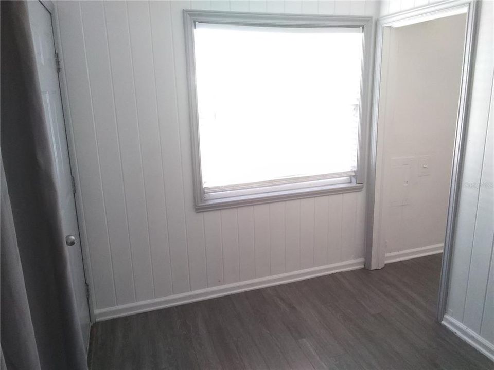 For Rent: $1,595 (2 beds, 1 baths, 824 Square Feet)