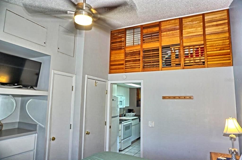 На продажу: $129,900 (1 спален, 1 ванн, 456 Квадратных фут)