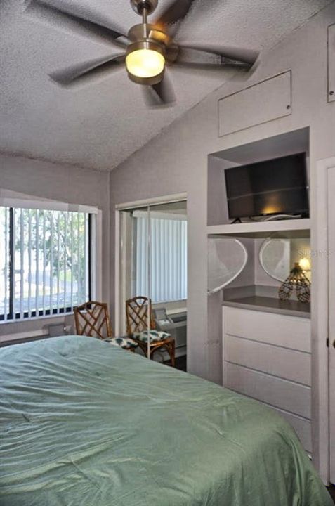 На продажу: $129,900 (1 спален, 1 ванн, 456 Квадратных фут)