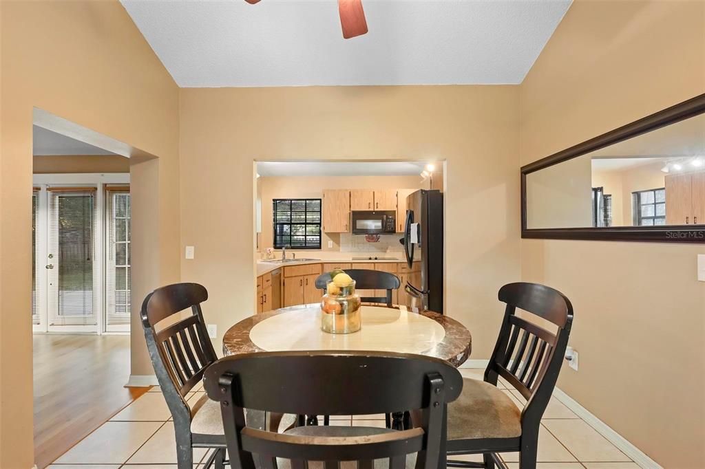 For Sale: $299,900 (3 beds, 2 baths, 1600 Square Feet)