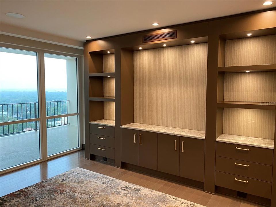 For Sale: $10,800,000 (4 beds, 4 baths, 8390 Square Feet)