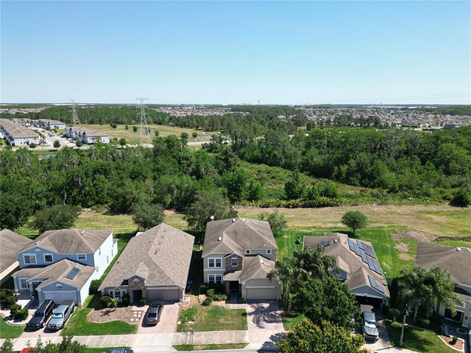 Activo con contrato: $575,000 (5 camas, 4 baños, 3207 Pies cuadrados)