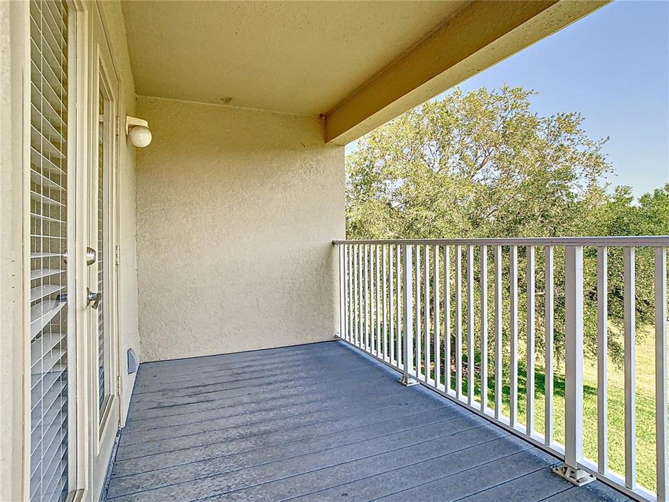 Activo con contrato: $575,000 (5 camas, 4 baños, 3207 Pies cuadrados)