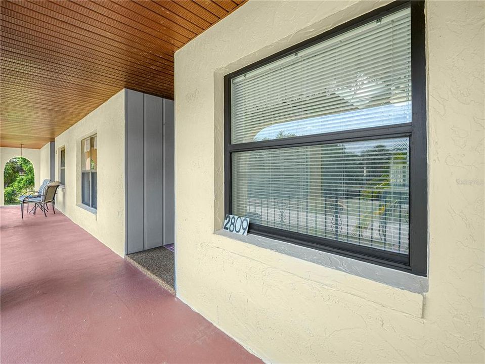 For Sale: $139,900 (2 beds, 2 baths, 1185 Square Feet)