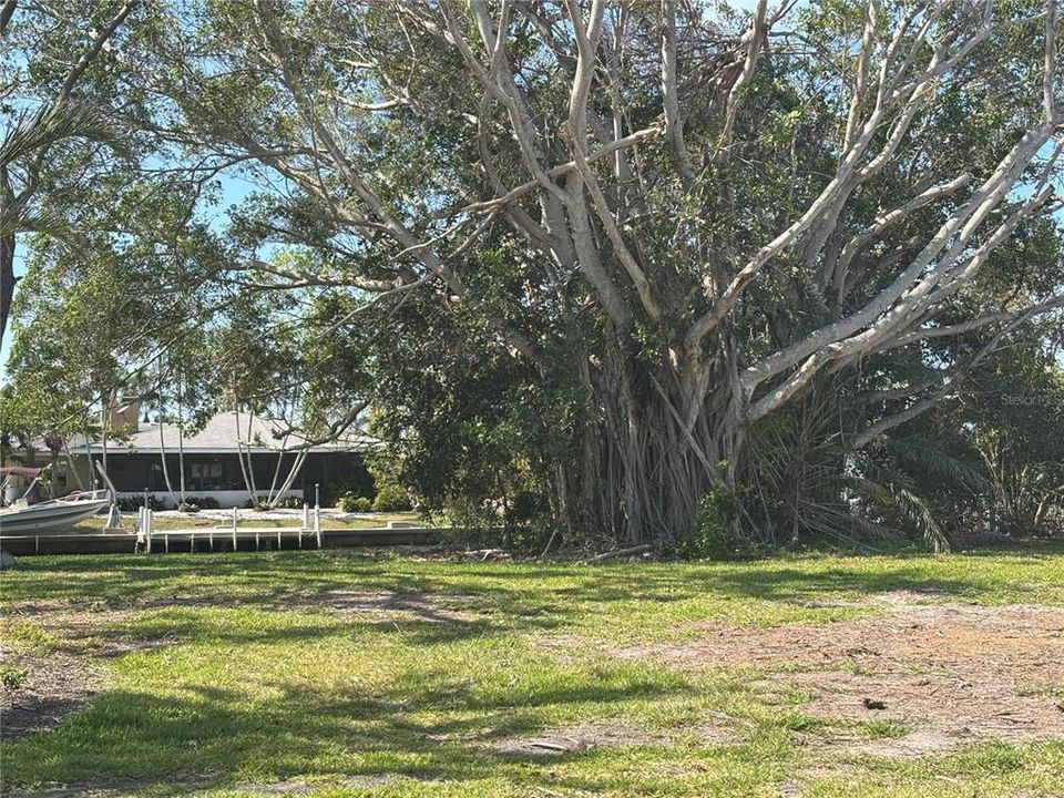 En Venta: $449,000 (0.31 acres)