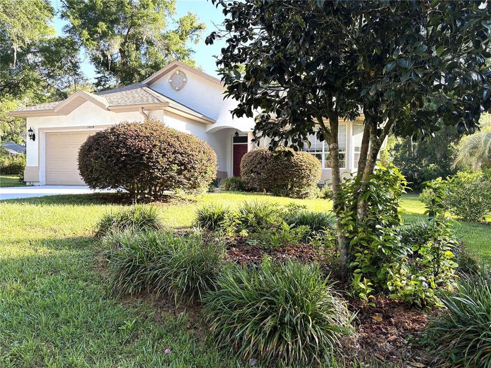 Recently Sold: $259,000 (2 beds, 2 baths, 1468 Square Feet)