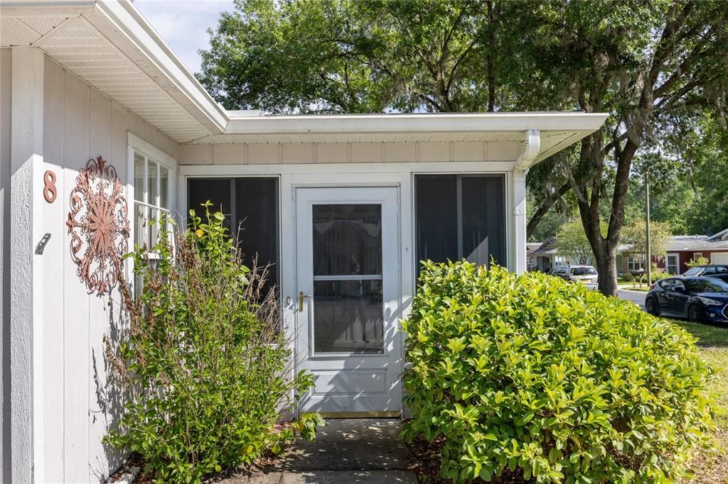 Active With Contract: $199,900 (2 beds, 2 baths, 1312 Square Feet)