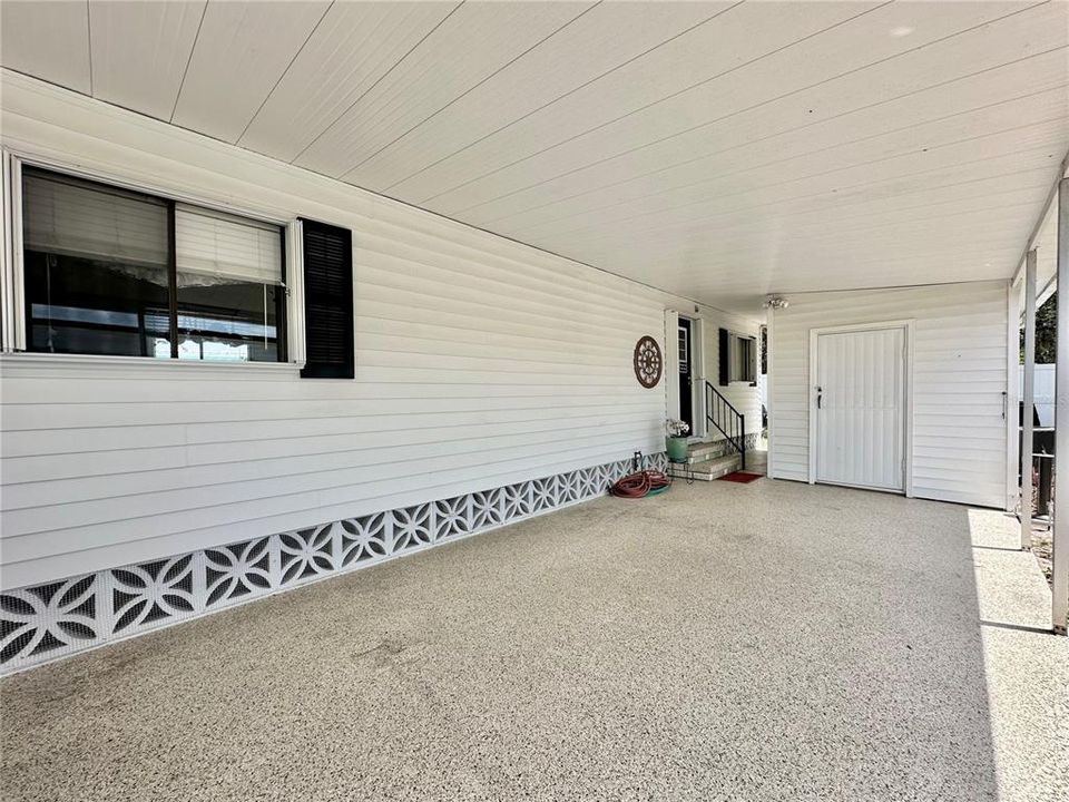 Active With Contract: $112,500 (2 beds, 1 baths, 600 Square Feet)
