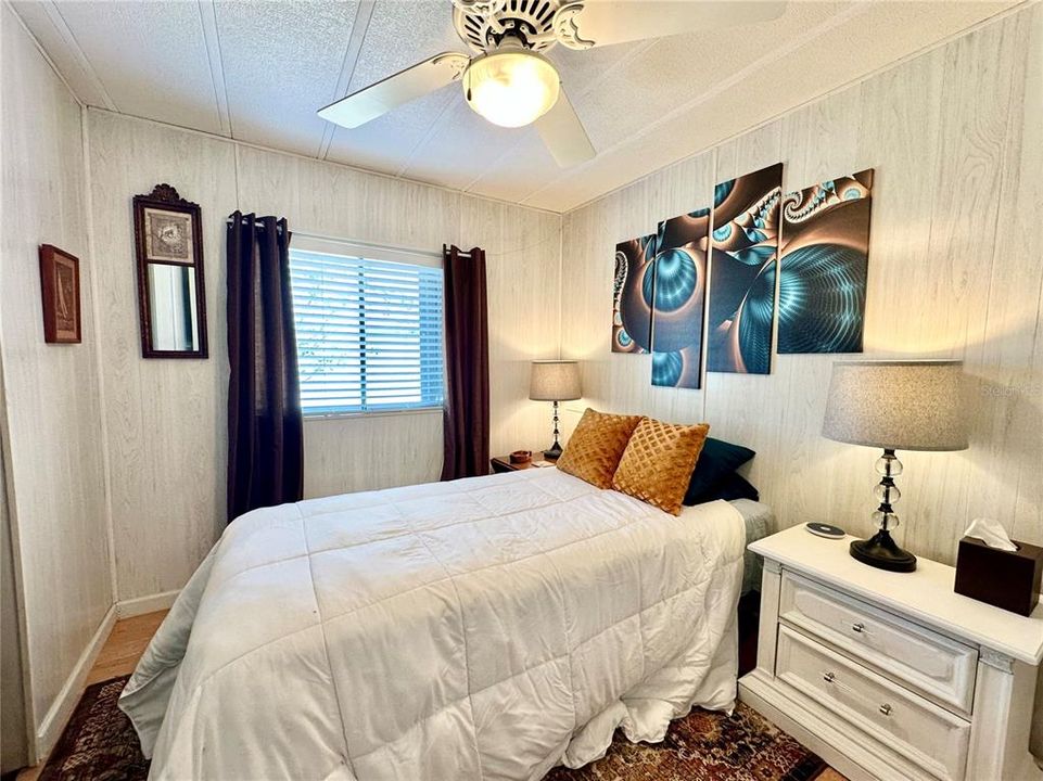 Active With Contract: $112,500 (2 beds, 1 baths, 600 Square Feet)