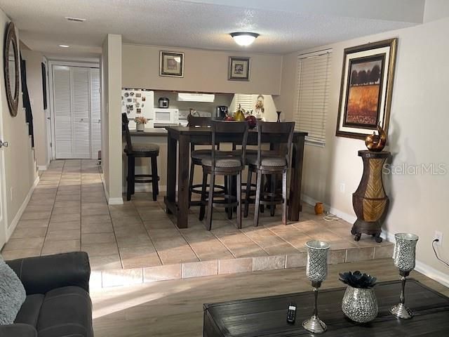 En Venta: $184,000 (2 camas, 2 baños, 1187 Pies cuadrados)