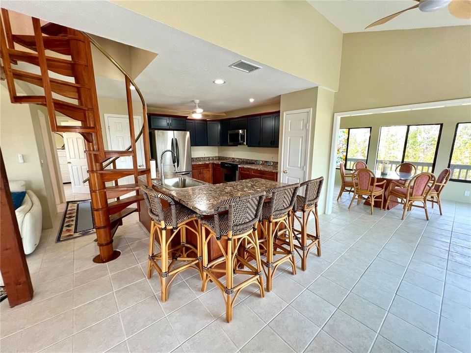 En Venta: $650,000 (3 camas, 2 baños, 1574 Pies cuadrados)