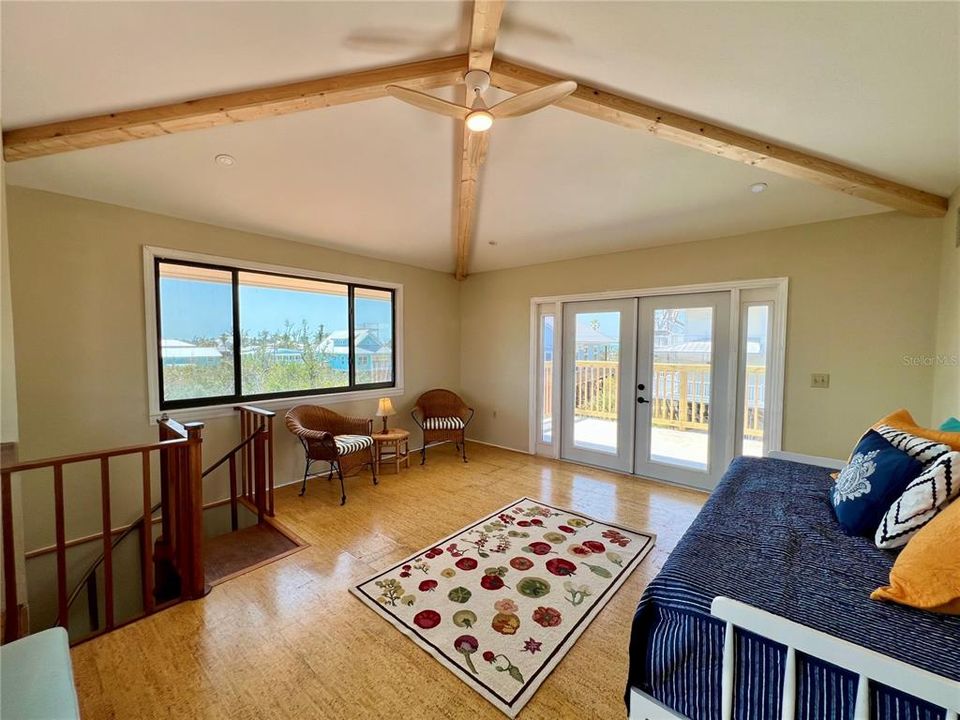 En Venta: $650,000 (3 camas, 2 baños, 1574 Pies cuadrados)