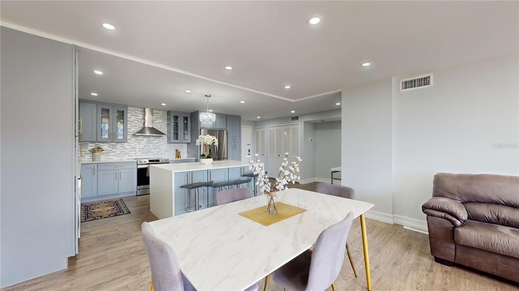 For Sale: $479,000 (2 beds, 2 baths, 1240 Square Feet)