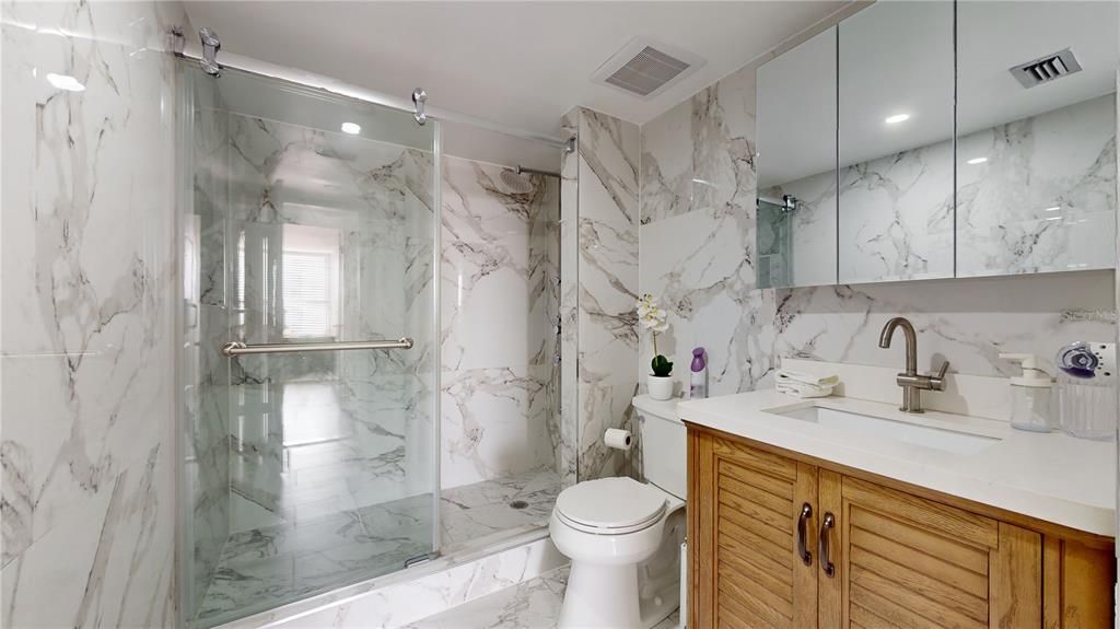 For Sale: $479,000 (2 beds, 2 baths, 1240 Square Feet)