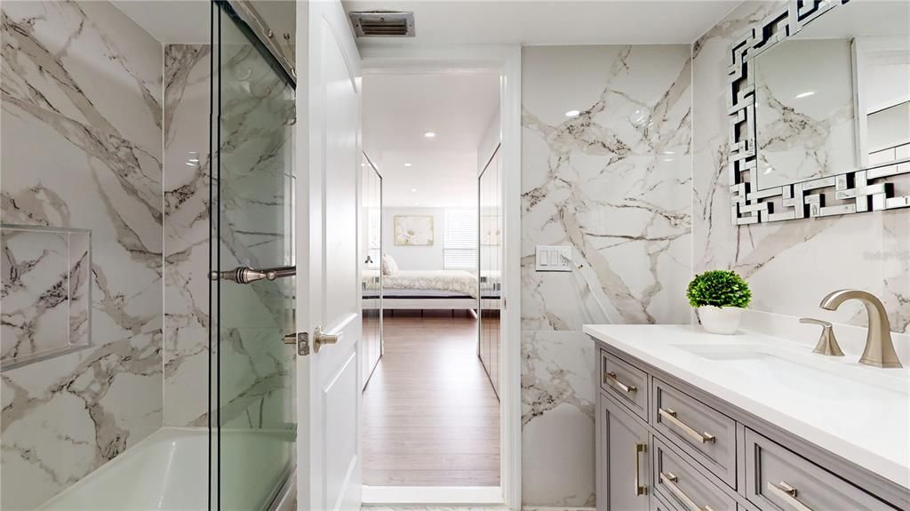 For Sale: $479,000 (2 beds, 2 baths, 1240 Square Feet)