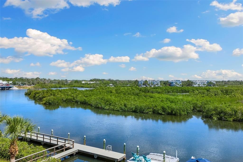 待售: $1,150,000 (4 贝兹, 3 浴室, 2945 平方英尺)