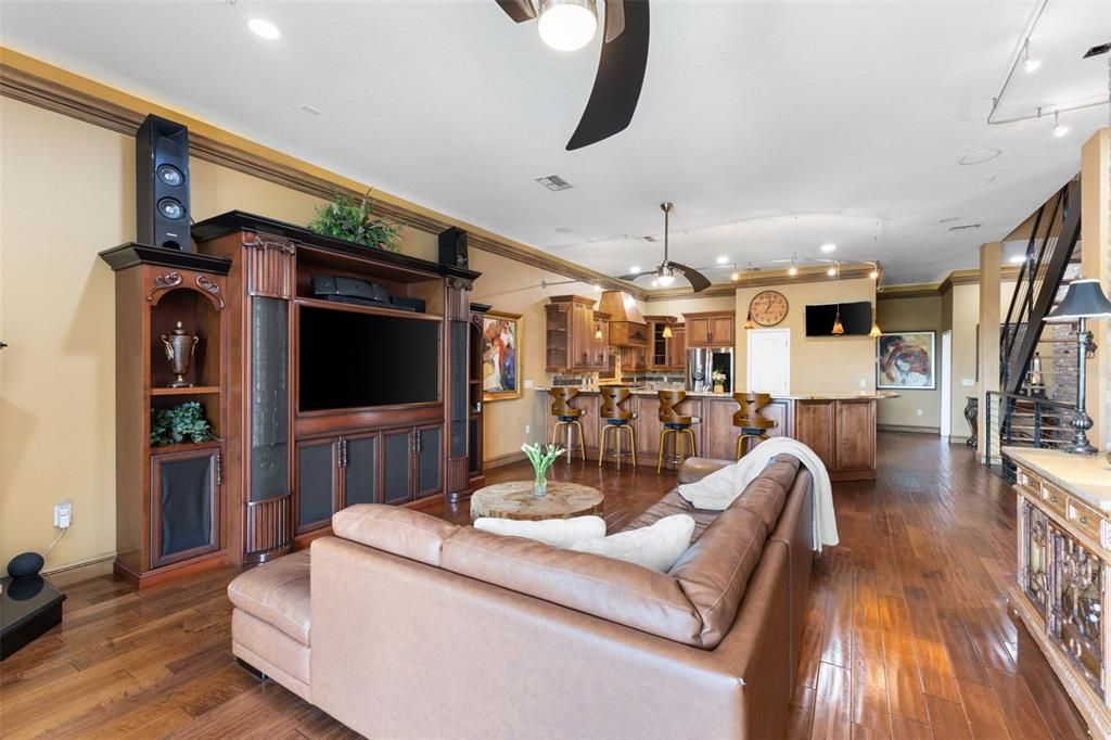 待售: $1,150,000 (4 贝兹, 3 浴室, 2945 平方英尺)