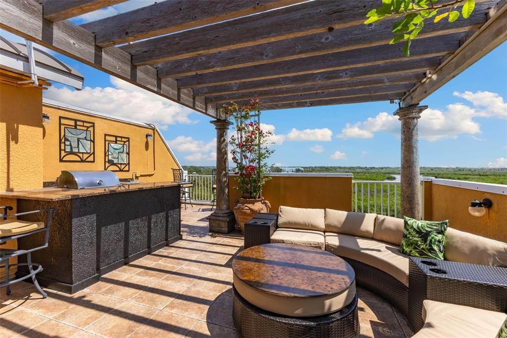 待售: $1,150,000 (4 贝兹, 3 浴室, 2945 平方英尺)