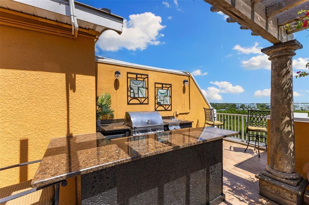 待售: $1,150,000 (4 贝兹, 3 浴室, 2945 平方英尺)