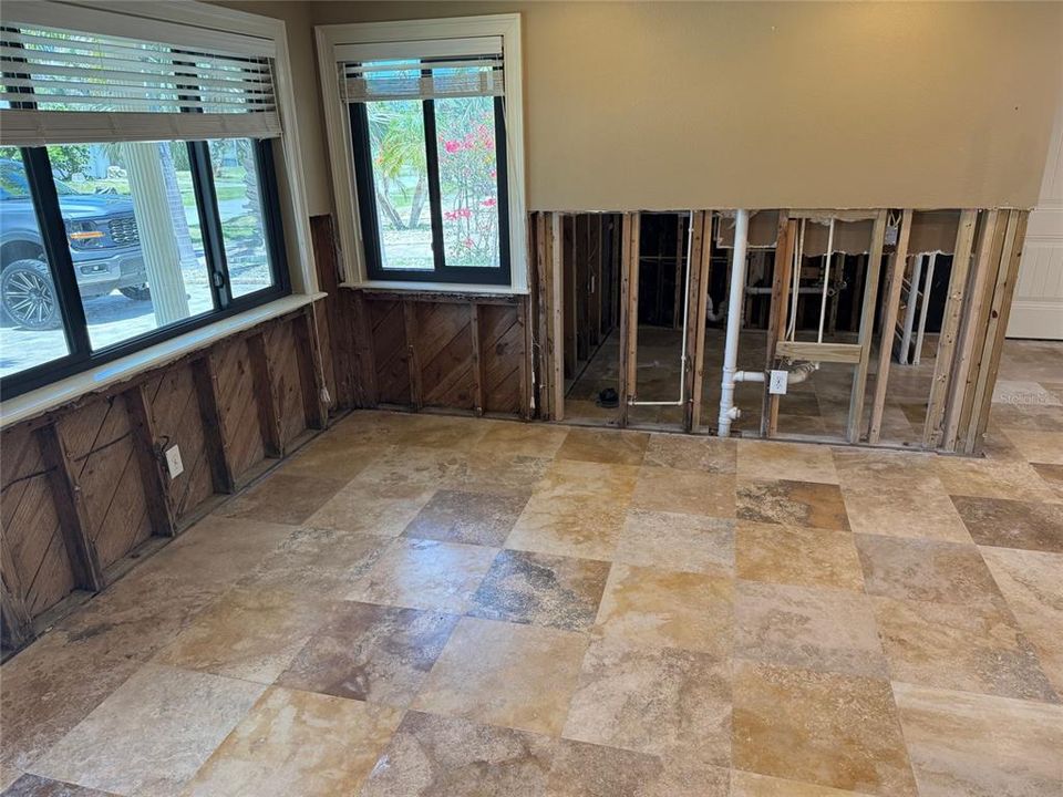 На продажу: $824,000 (3 спален, 2 ванн, 1900 Квадратных фут)