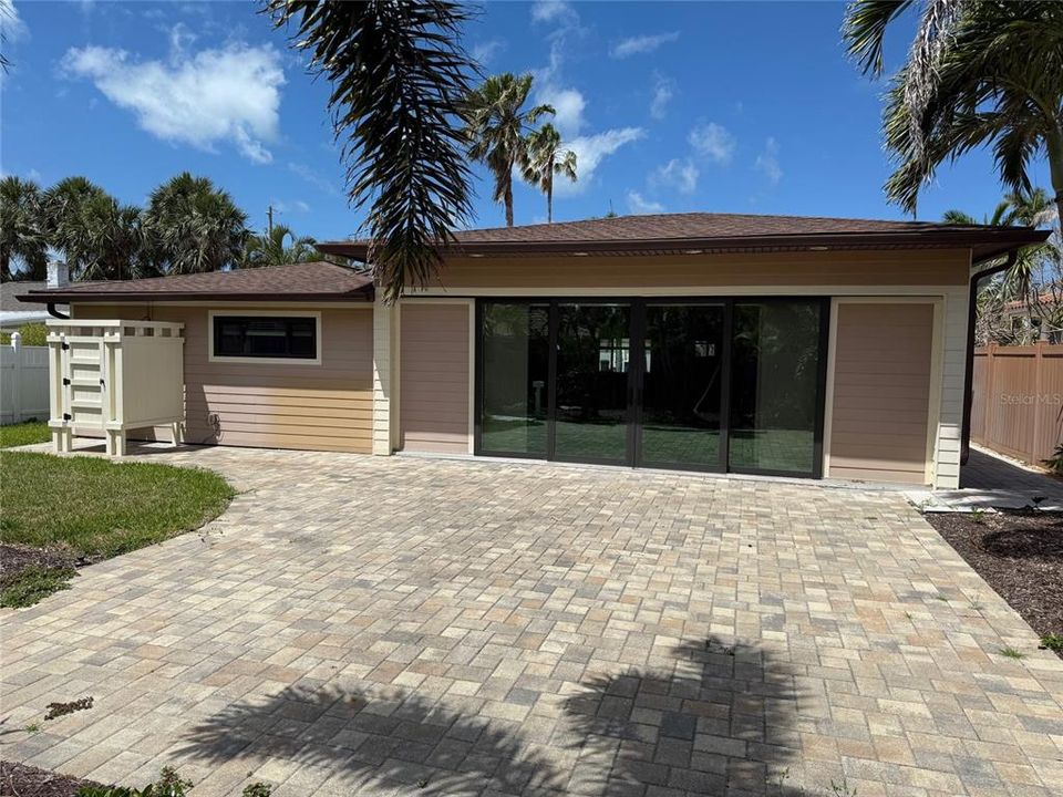 На продажу: $824,000 (3 спален, 2 ванн, 1900 Квадратных фут)