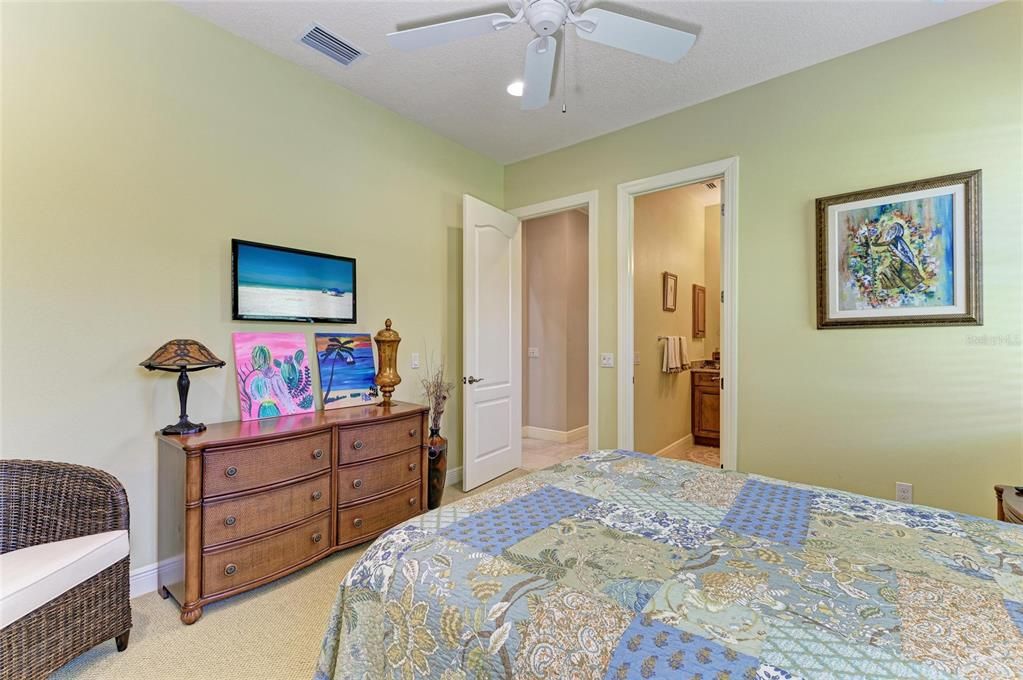 For Sale: $1,100,000 (3 beds, 3 baths, 3151 Square Feet)