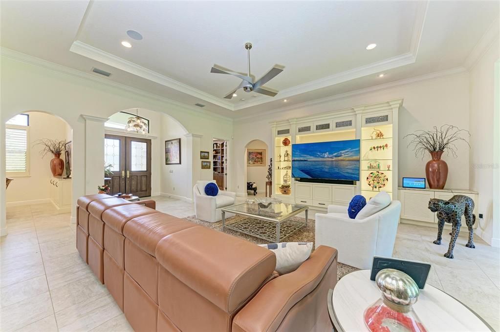 For Sale: $1,100,000 (3 beds, 3 baths, 3151 Square Feet)