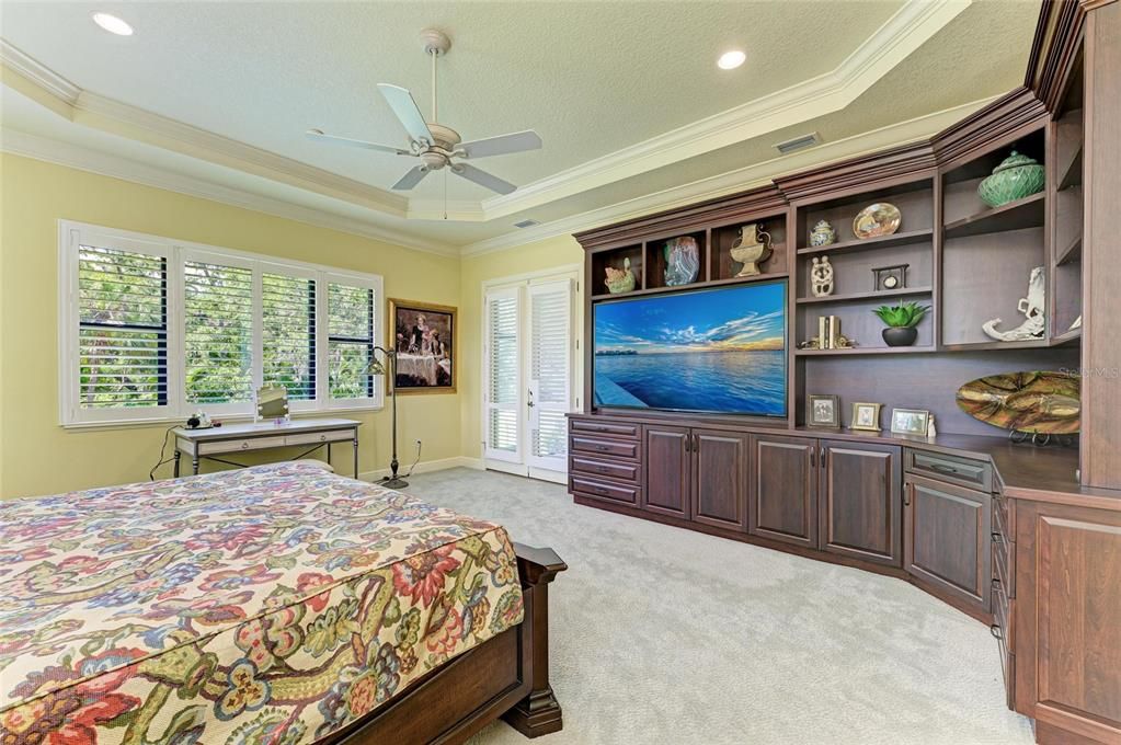 For Sale: $1,100,000 (3 beds, 3 baths, 3151 Square Feet)