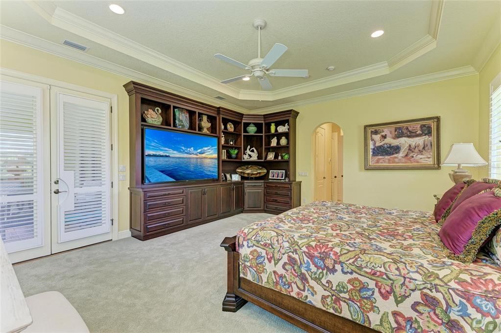 For Sale: $1,100,000 (3 beds, 3 baths, 3151 Square Feet)