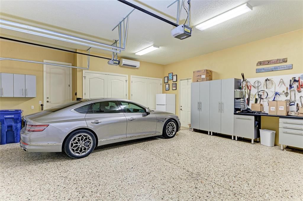 For Sale: $1,100,000 (3 beds, 3 baths, 3151 Square Feet)