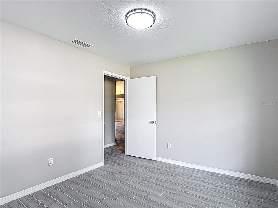 For Sale: $355,000 (3 beds, 2 baths, 1299 Square Feet)