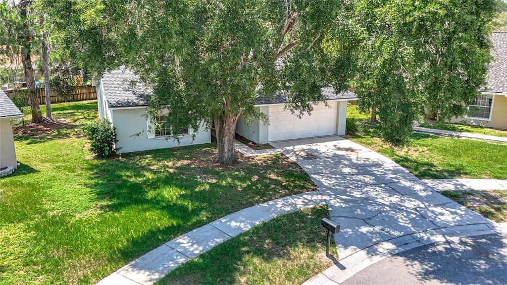 For Sale: $355,000 (3 beds, 2 baths, 1299 Square Feet)