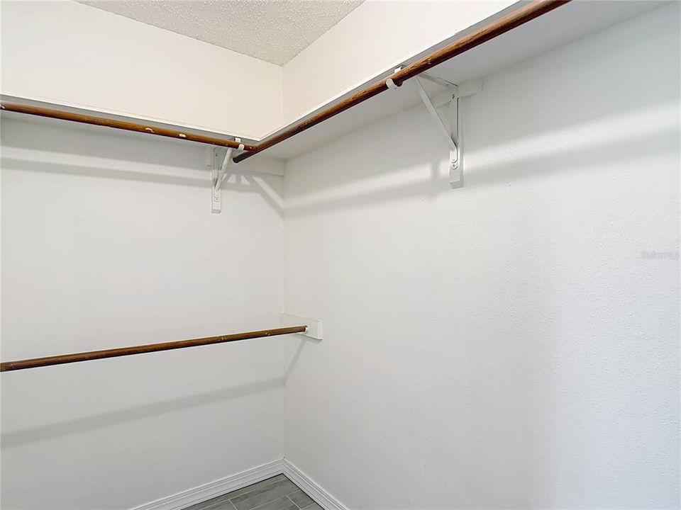 For Sale: $355,000 (3 beds, 2 baths, 1299 Square Feet)