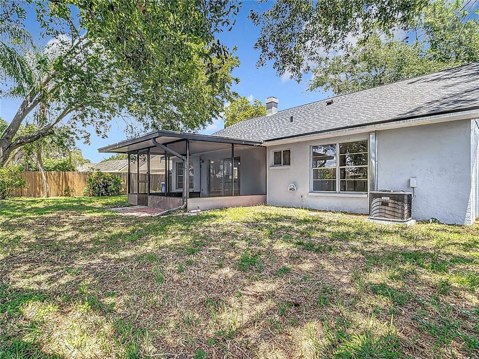 For Sale: $355,000 (3 beds, 2 baths, 1299 Square Feet)