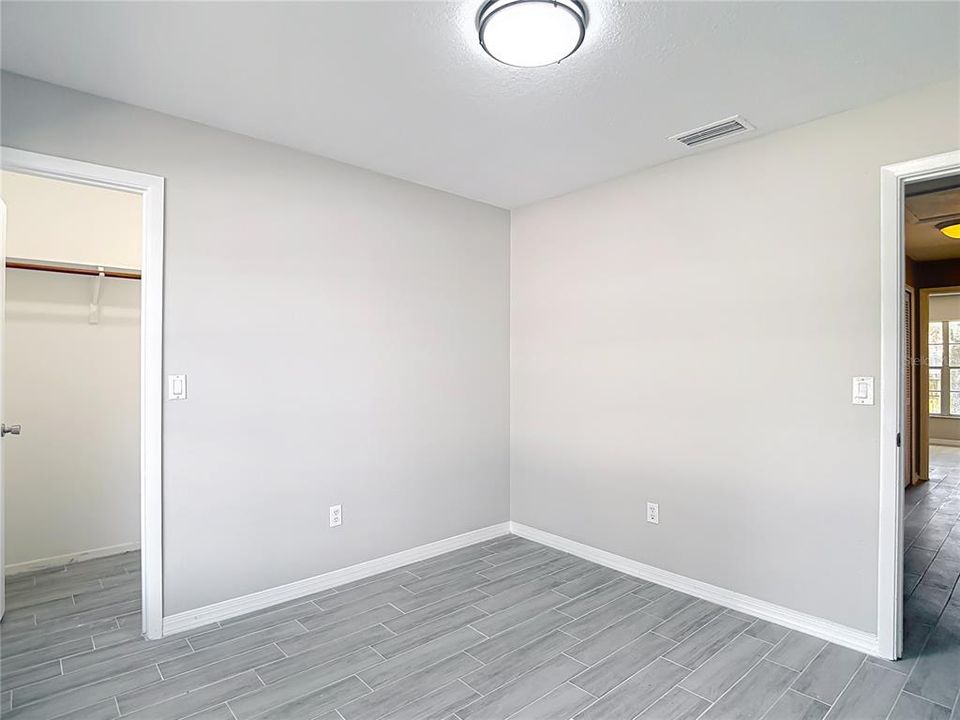For Sale: $355,000 (3 beds, 2 baths, 1299 Square Feet)