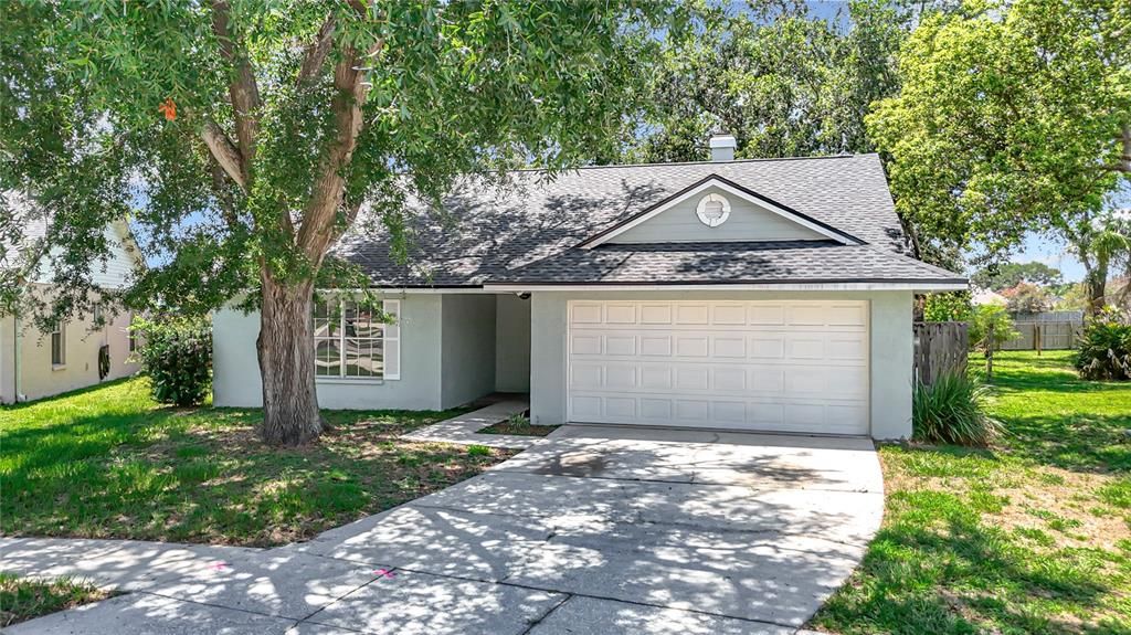 For Sale: $355,000 (3 beds, 2 baths, 1299 Square Feet)
