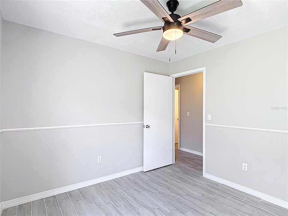 For Sale: $355,000 (3 beds, 2 baths, 1299 Square Feet)