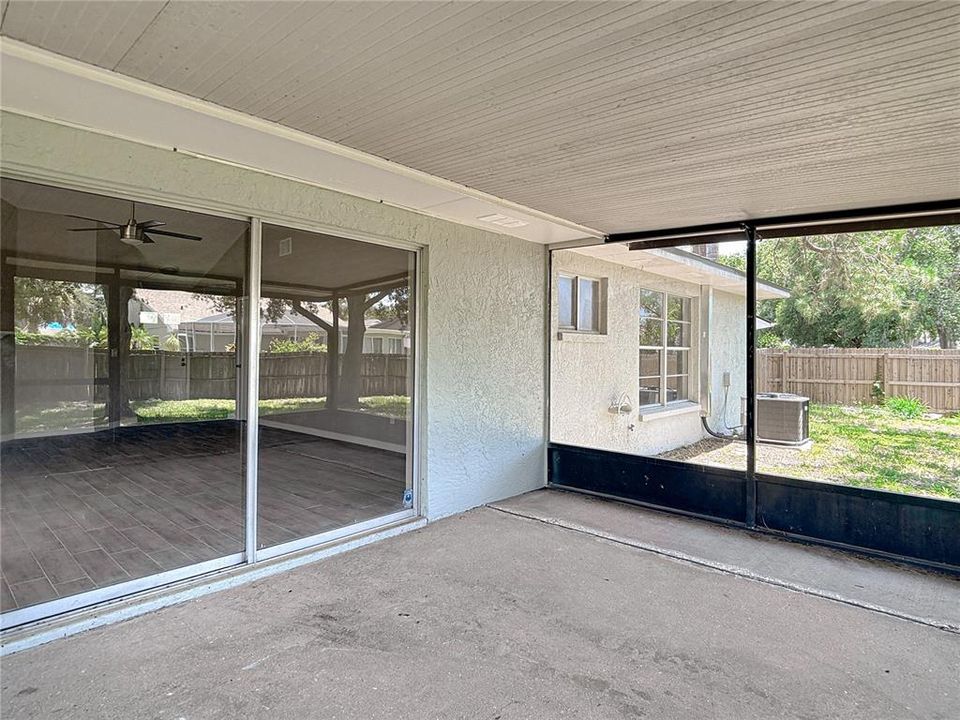 For Sale: $355,000 (3 beds, 2 baths, 1299 Square Feet)