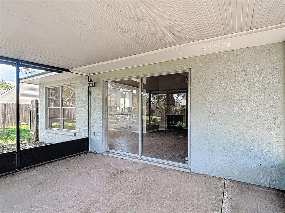 For Sale: $355,000 (3 beds, 2 baths, 1299 Square Feet)
