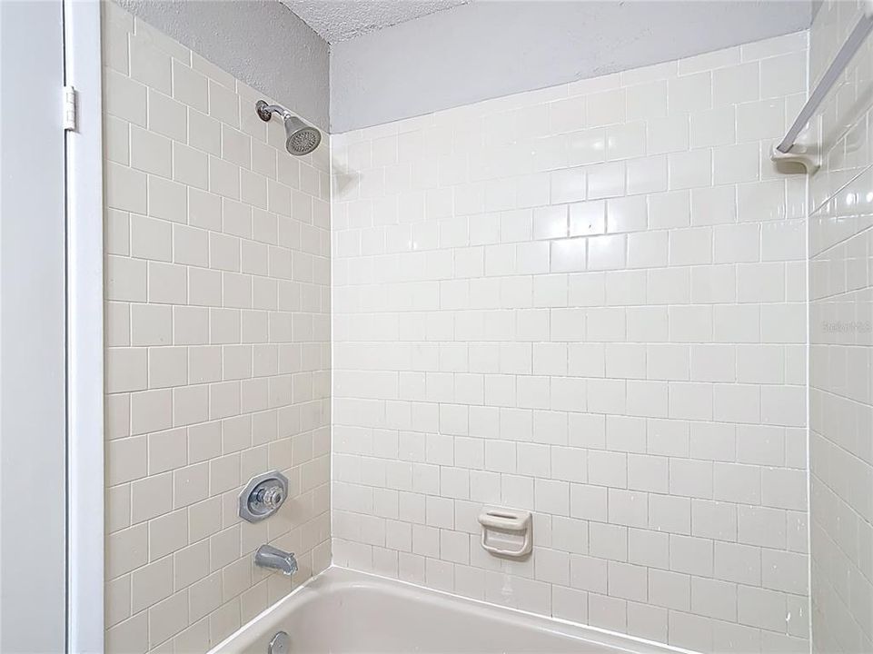 For Sale: $355,000 (3 beds, 2 baths, 1299 Square Feet)