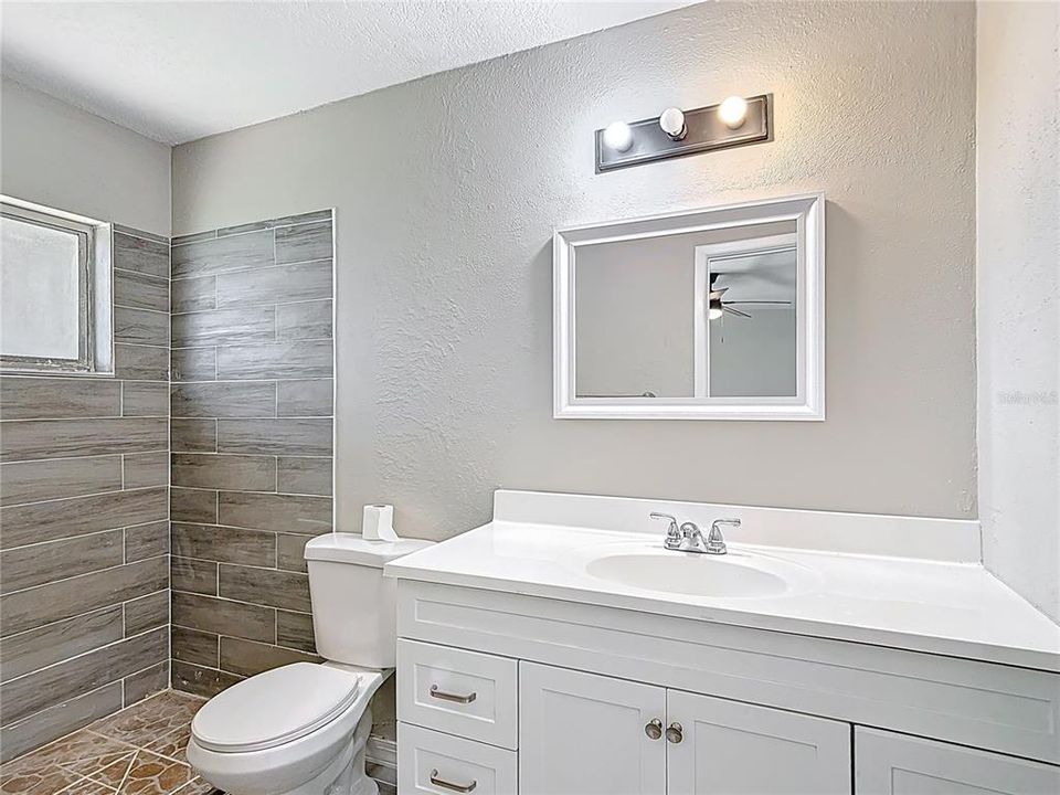 For Sale: $355,000 (3 beds, 2 baths, 1299 Square Feet)